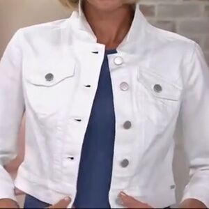 G.I.L.I. Cropped Denim Jacket with Pockets